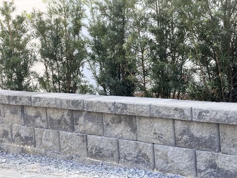 Retaining wall and hardscape by Fénix Paver Landscape, Fort Walton Beach FL