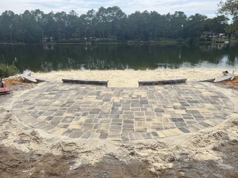 Paver patio and courtyard built by Fénix Paver Landscape, 30A FL