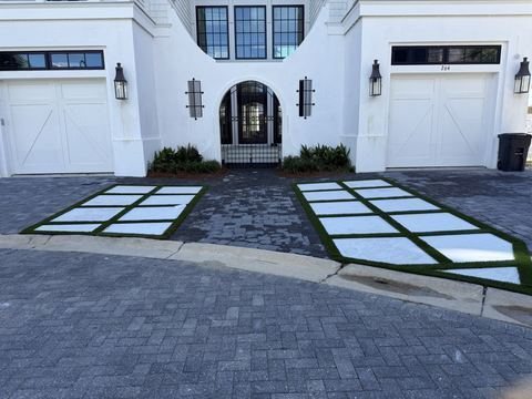 Paver driveway installation by Fénix Paver Landscape, Miramar Beach FL