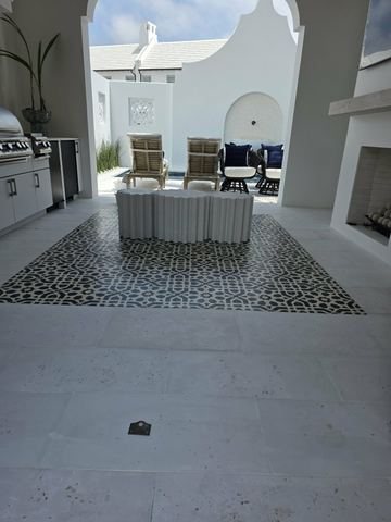 Outdoor kitchen patio floor by Fénix Paver Landscape, Fort Walton Beach FL